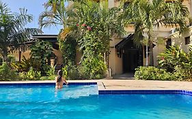 Golden Tulip Stone Town Boutique